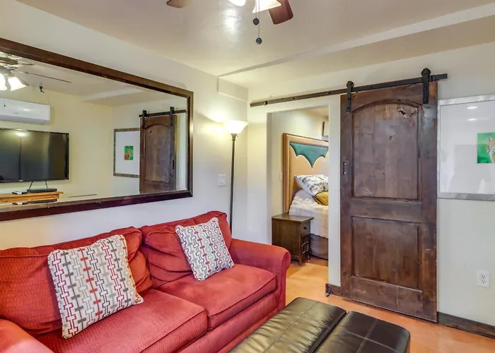 Holiday home Pet-friendly Casita: Shared Swim Spa! *