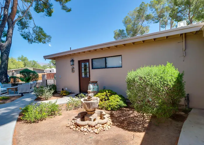 Holiday home Pet-friendly Casita: Shared Swim Spa! Tucson