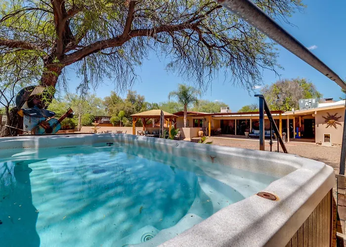 Holiday home Pet-friendly Casita: Shared Swim Spa! Tucson