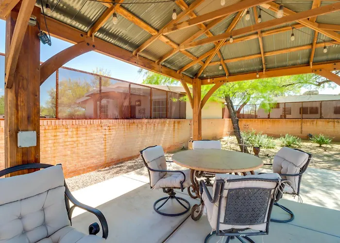 Pet-friendly Casita: Shared Swim Spa!